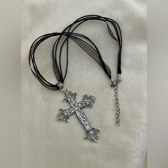 Ribbon Necklace with Gothic Cross Pendant Black Adjustable Brand New - Picture 5 of 8